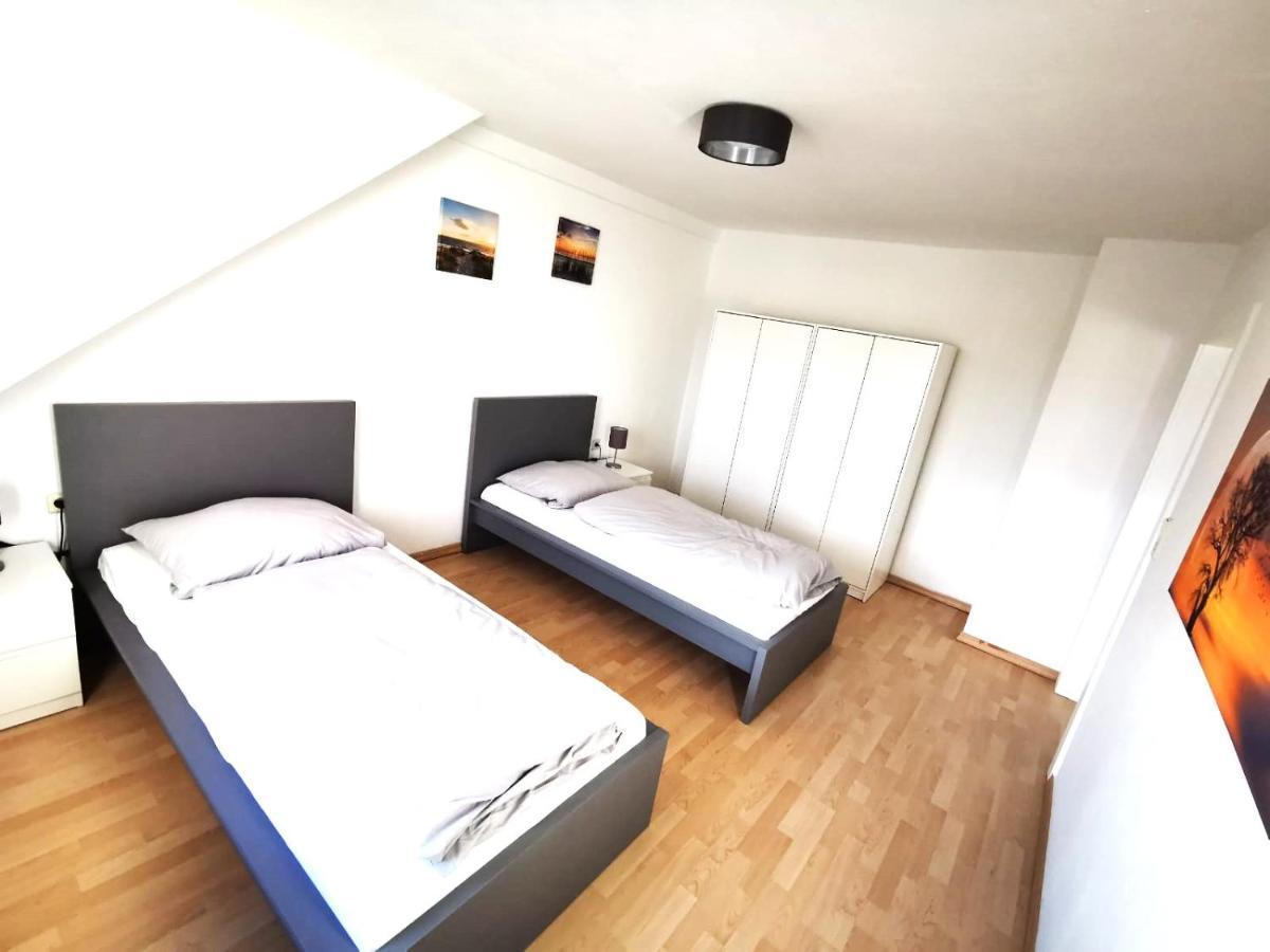 Zentral Und Ruhig In Chemnitz Apartment Luaran gambar